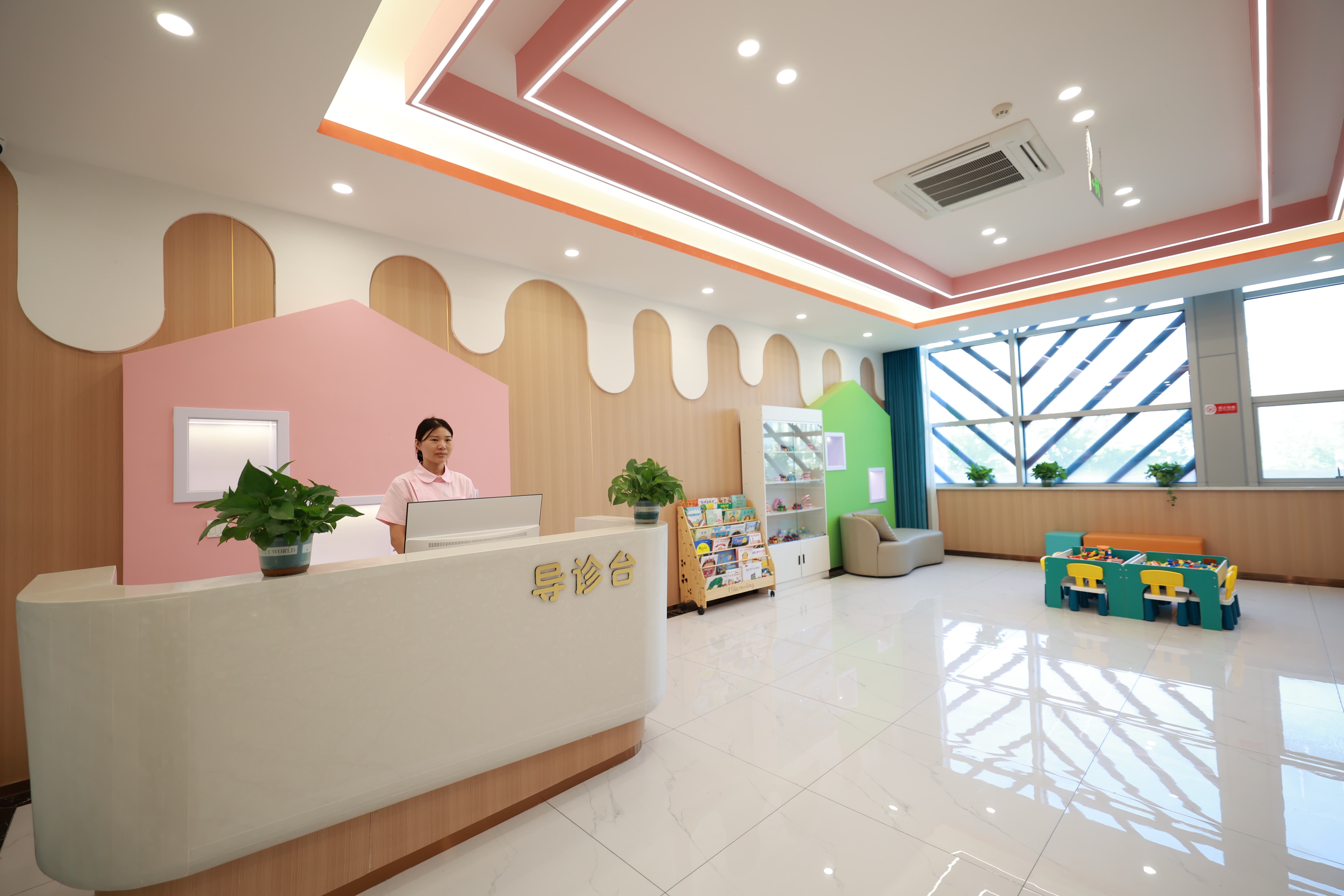 西安哪家儿科医院治疗小孩抽动症专业-西安儿童抽动症专科医院