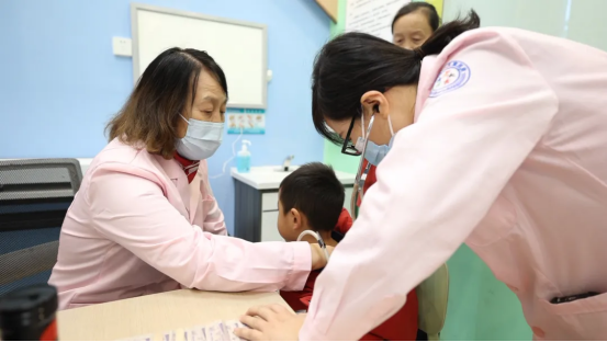 西安交通大学第二附属医院毛云英教授莅临我院联合会诊，为西北发育行为&生长发育疾病患儿提供“一站式”诊